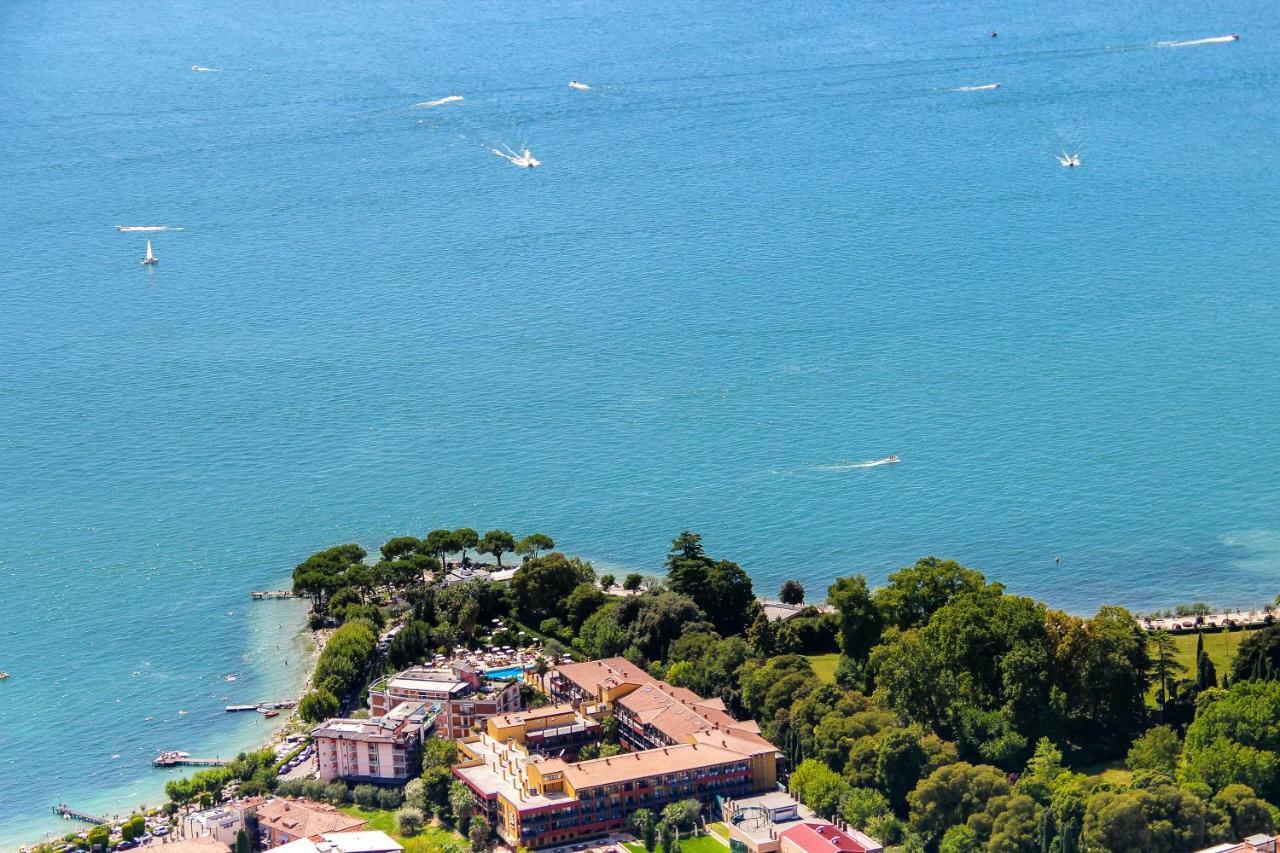 Parc Hotel Gritti Bardolino Exterior photo